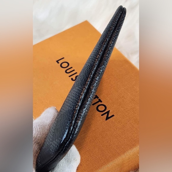 đź–¤LOUIS VUITTON DAMIER GRAPHITE KEY POUCH đź–¤ - Picture 6 of 11